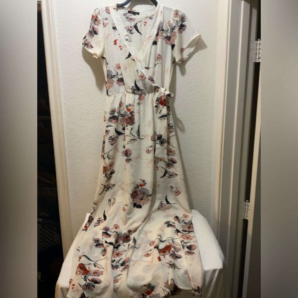 Staccato White Floral Maxi dress multicolor size Small